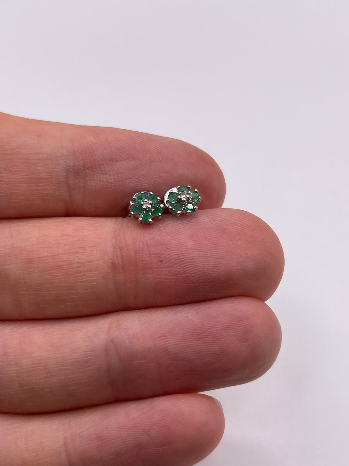 9ct white gold emerald and diamond earrings