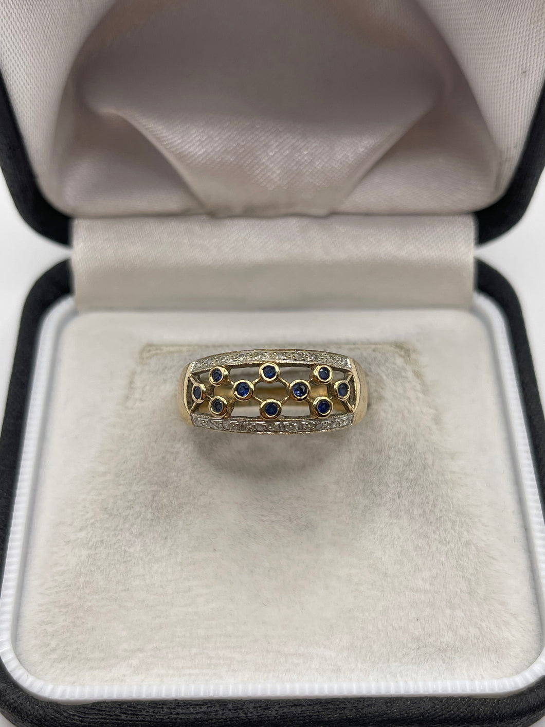 9ct gold sapphire and diamond ring