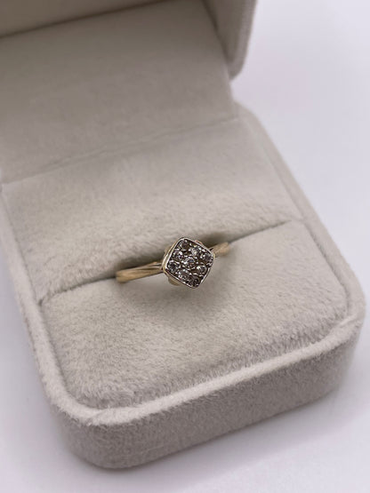 9ct gold diamond cluster ring