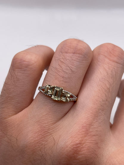 9ct gold quartz and diamond ring