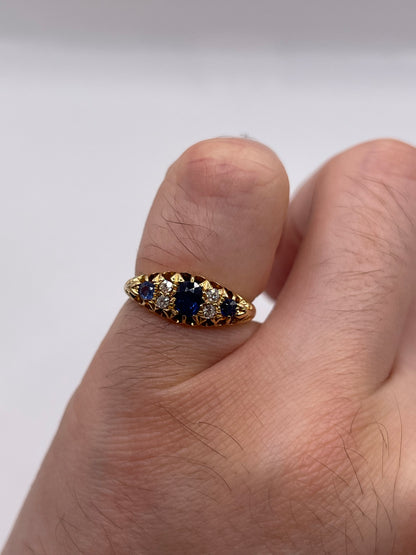 Antique 18ct gold sapphire and diamond ring