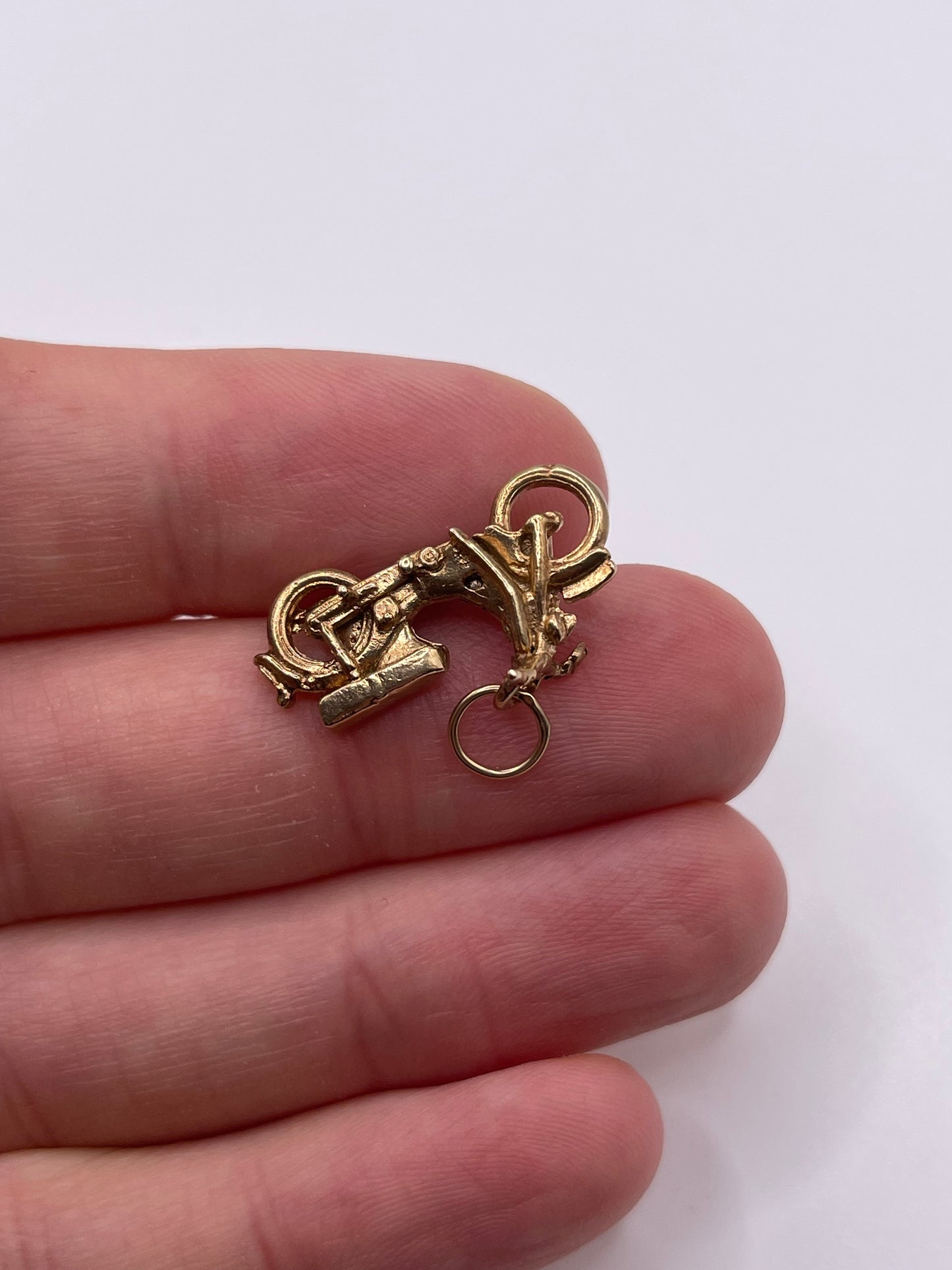 9ct gold motorbike pendant