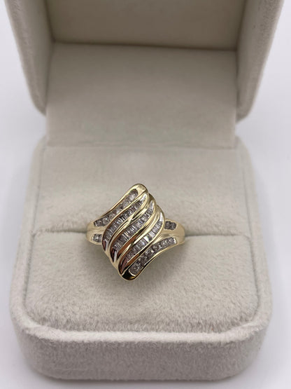 9ct gold diamond cluster ring