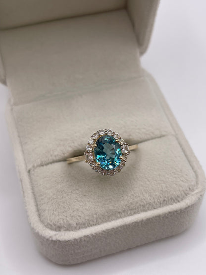 9ct gokd zircon cluster ring