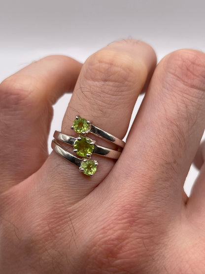 Silver peridot ring