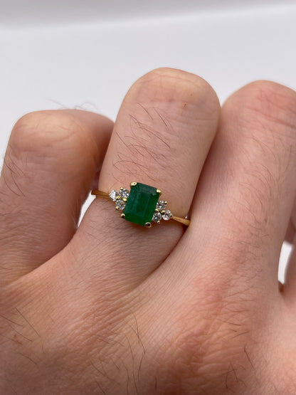18ct gold emerald and diamond ring