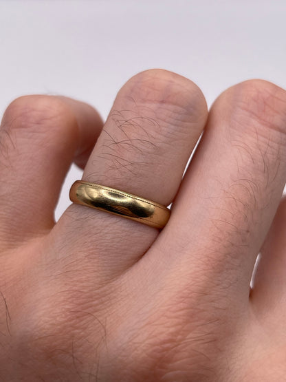 9ct gold band