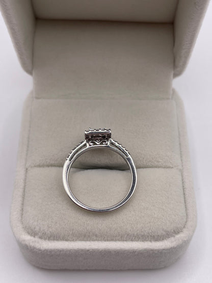 14ct white gold diamond cluster ring