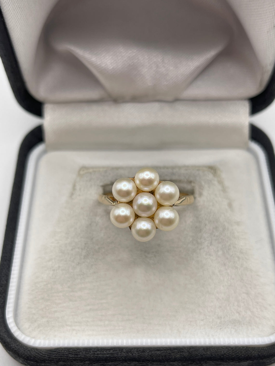 9ct gold pearl cluster ring
