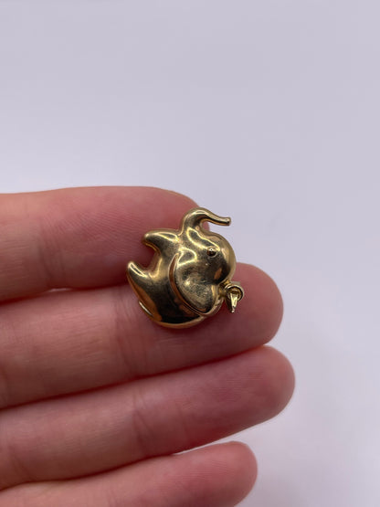 9ct gold elephant charm