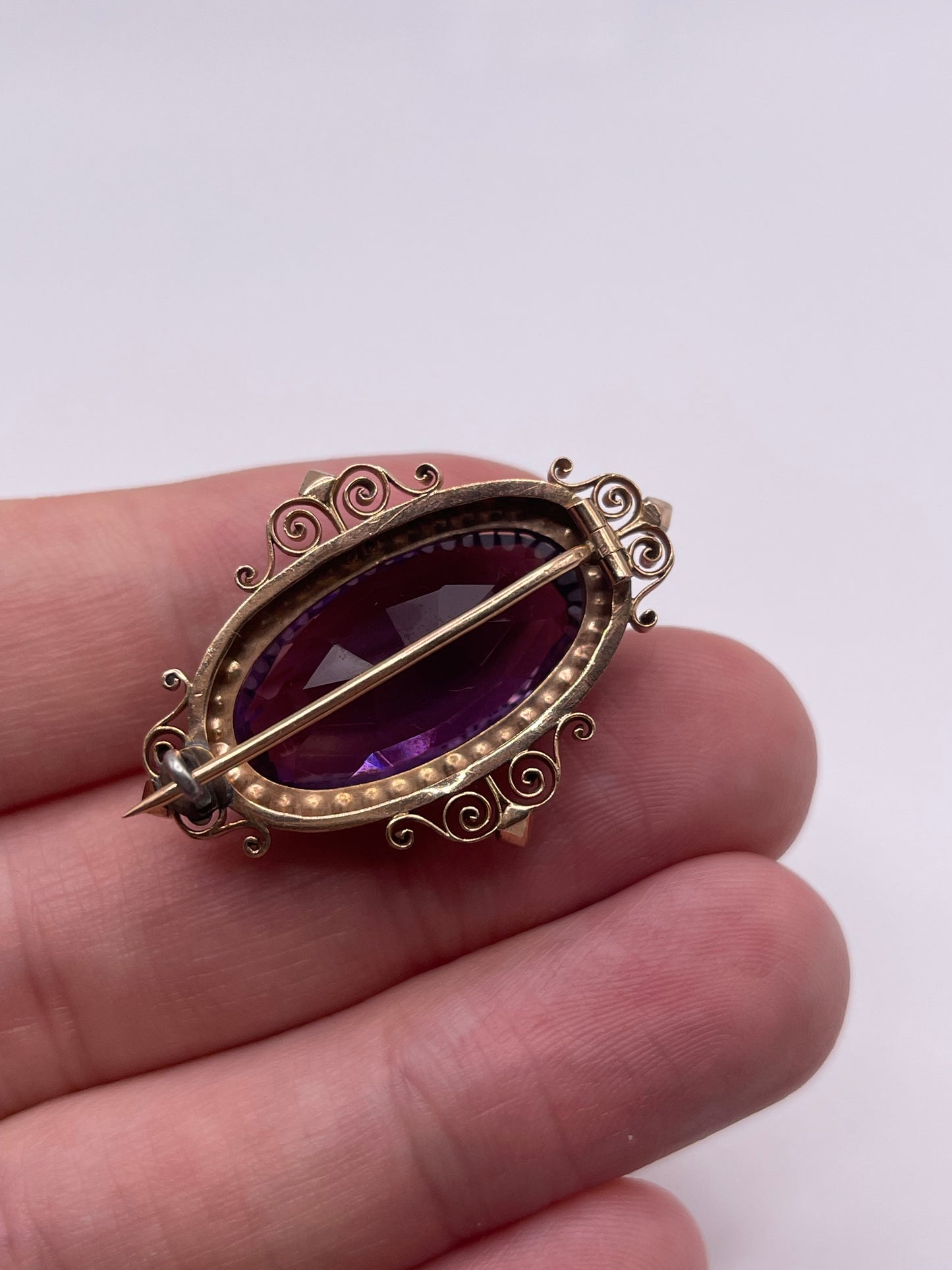 Antique 9ct gold amethyst and pearl brooch