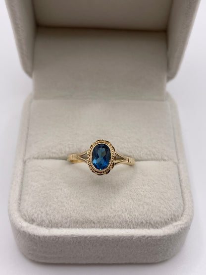 9ct gold blue topaz ring