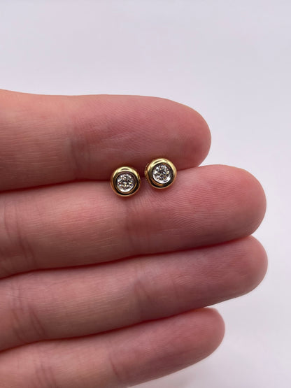 18ct gold diamond earrings