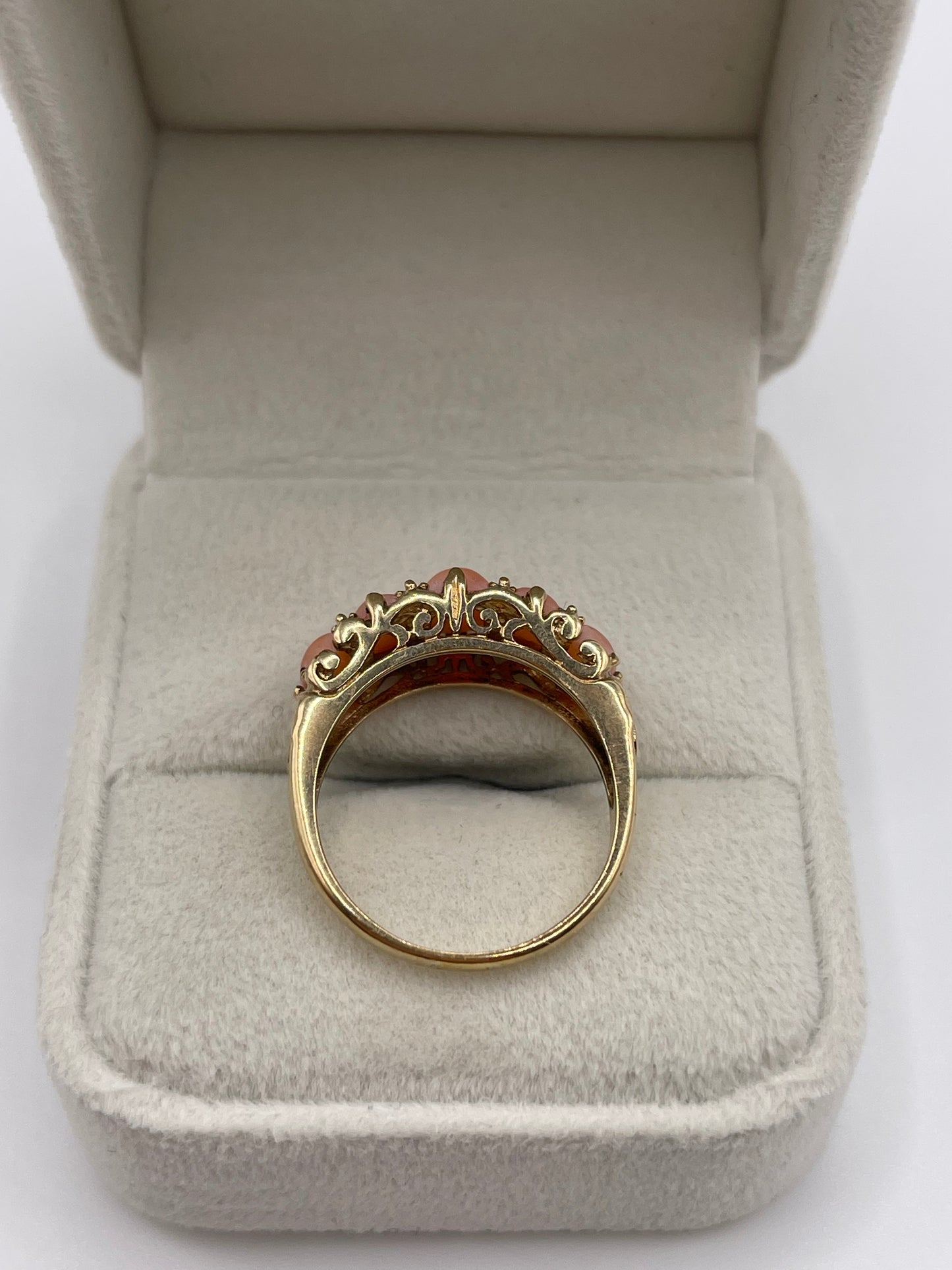 9ct gold coral ring