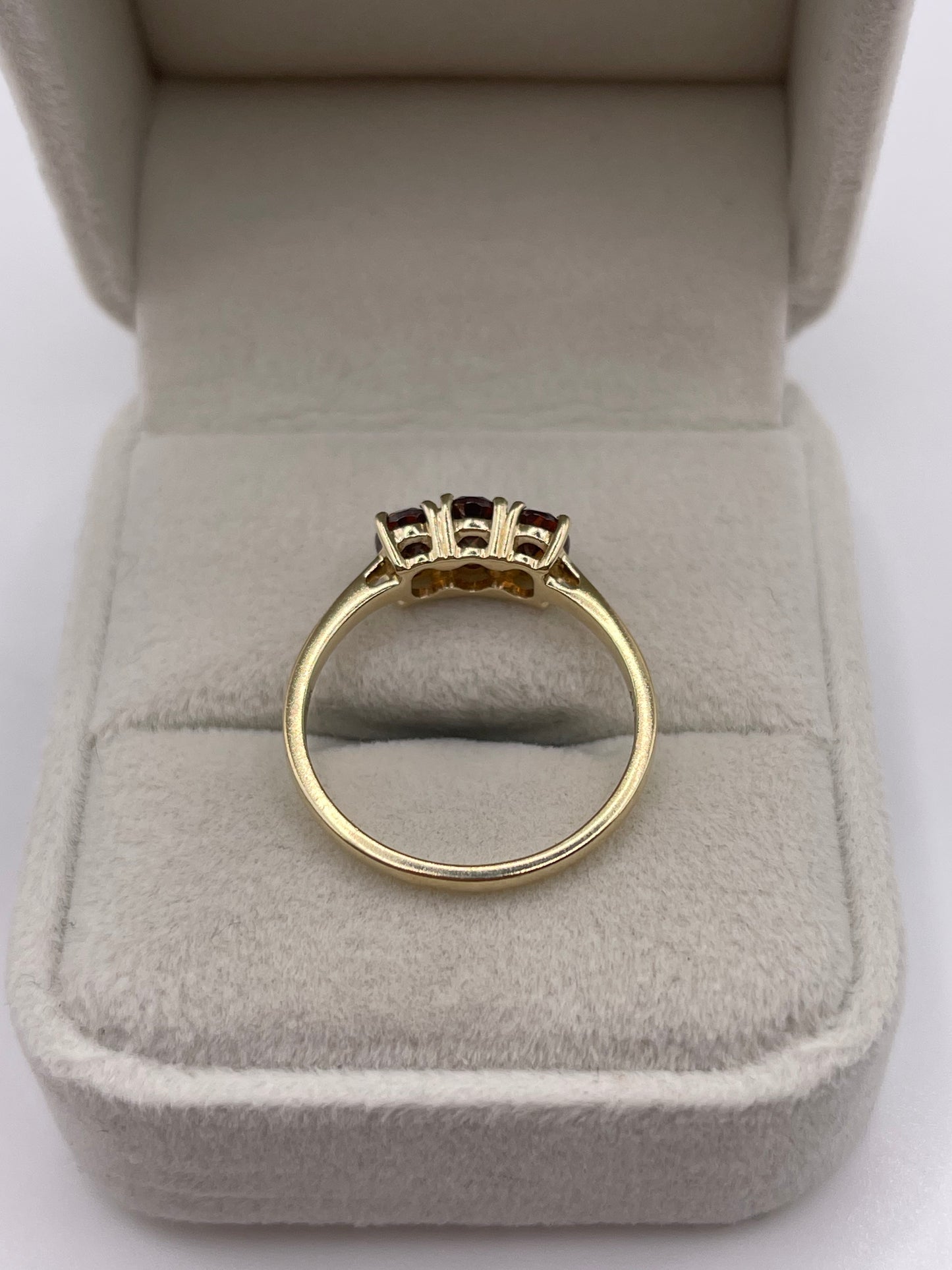 9ct gold brown zircon ring