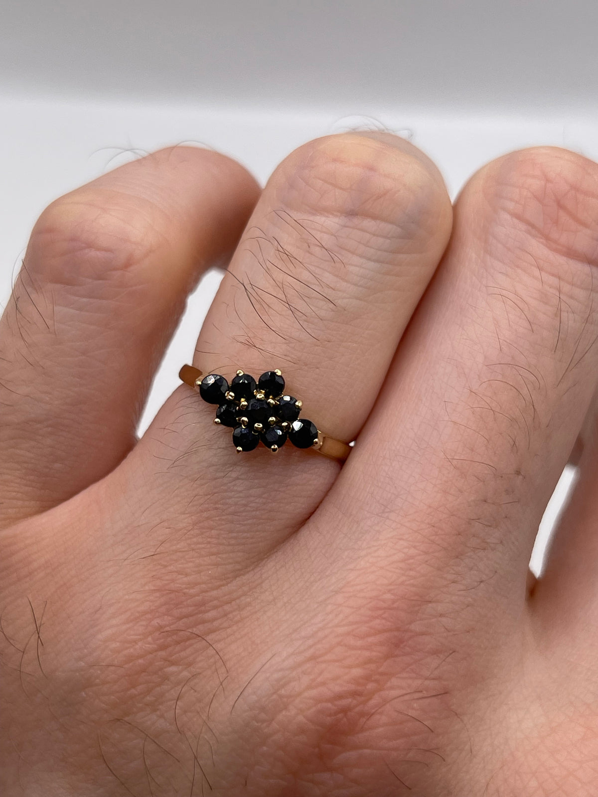 9ct gold sapphire cluster ring