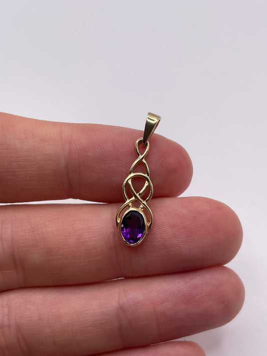 9ct gold amethyst pendant