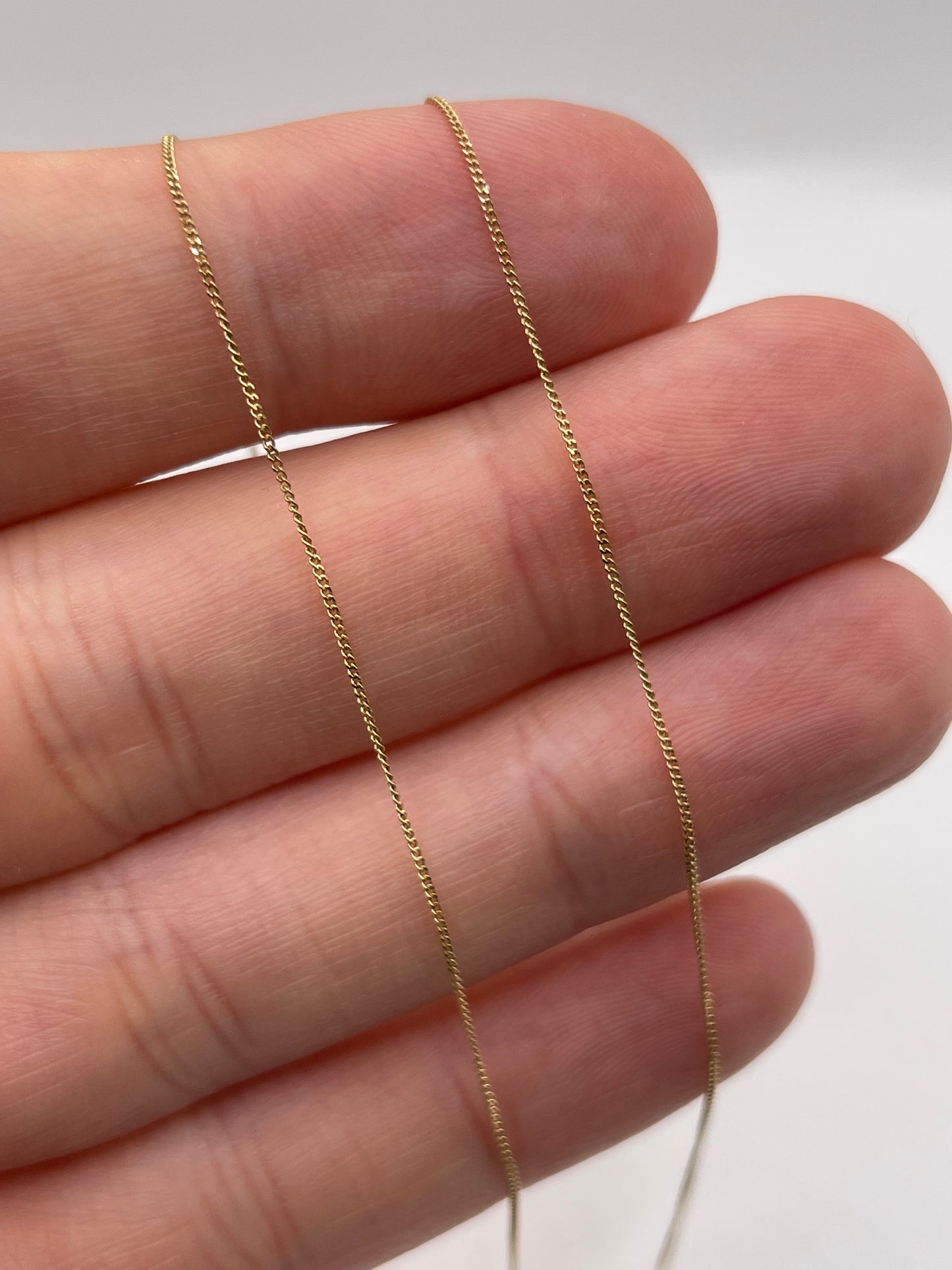9ct gold chain 185