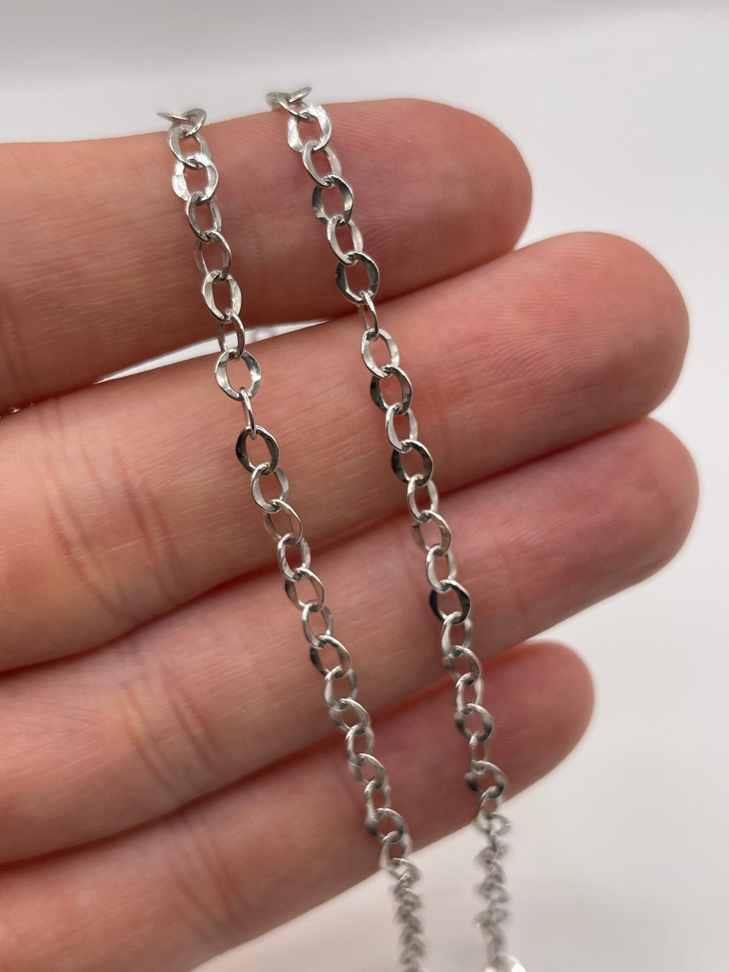 18ct white gold chain 157
