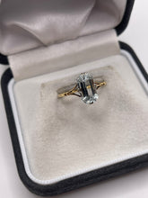 Load image into Gallery viewer, 18ct gold aquamarine ring
