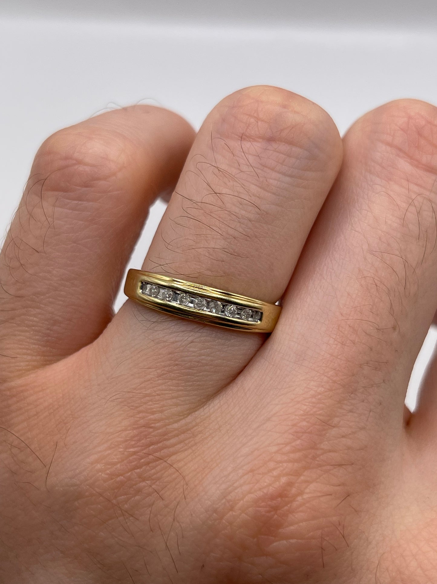 9ct gold diamond ring