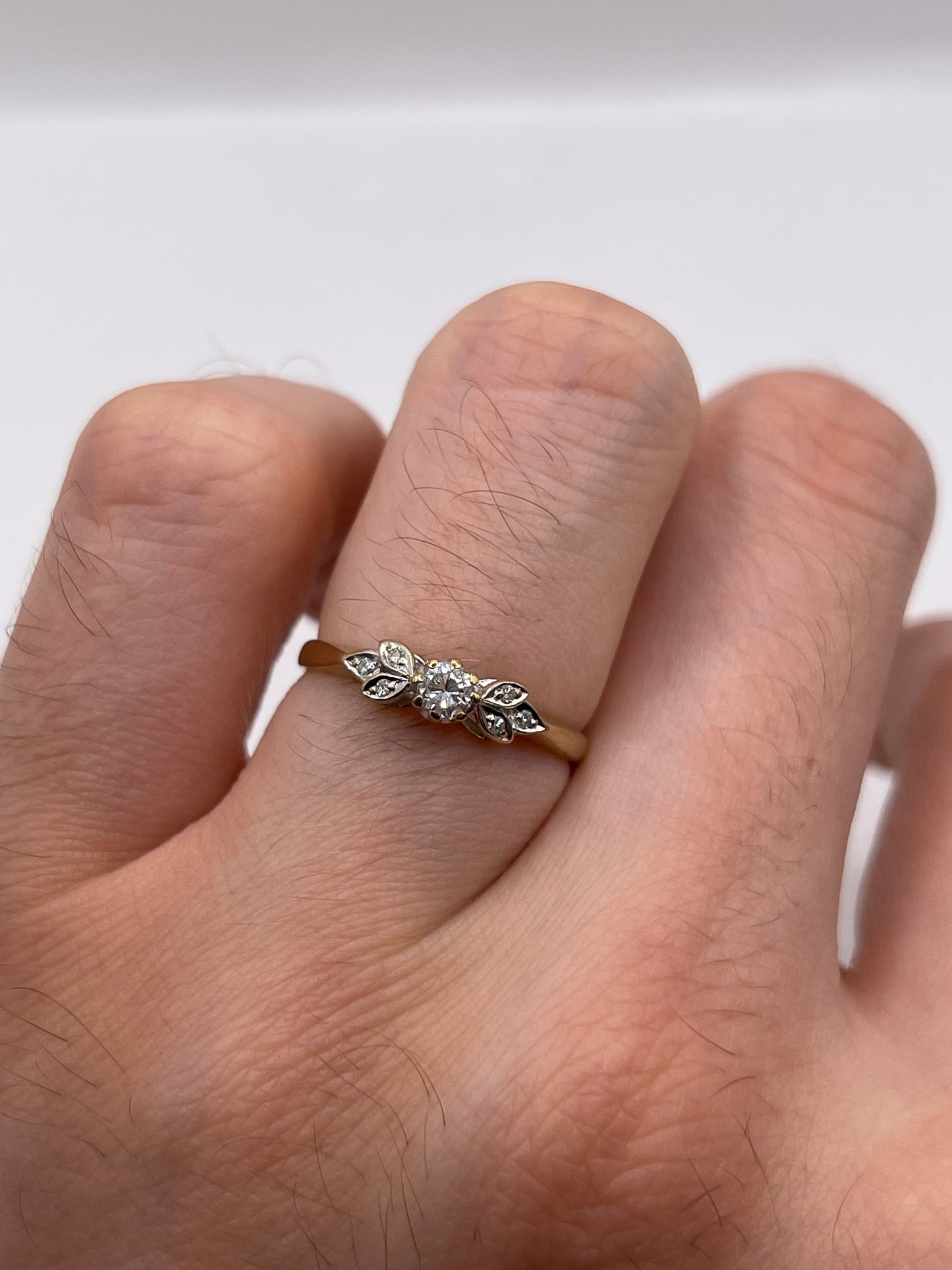 9ct gold diamond cluster ring