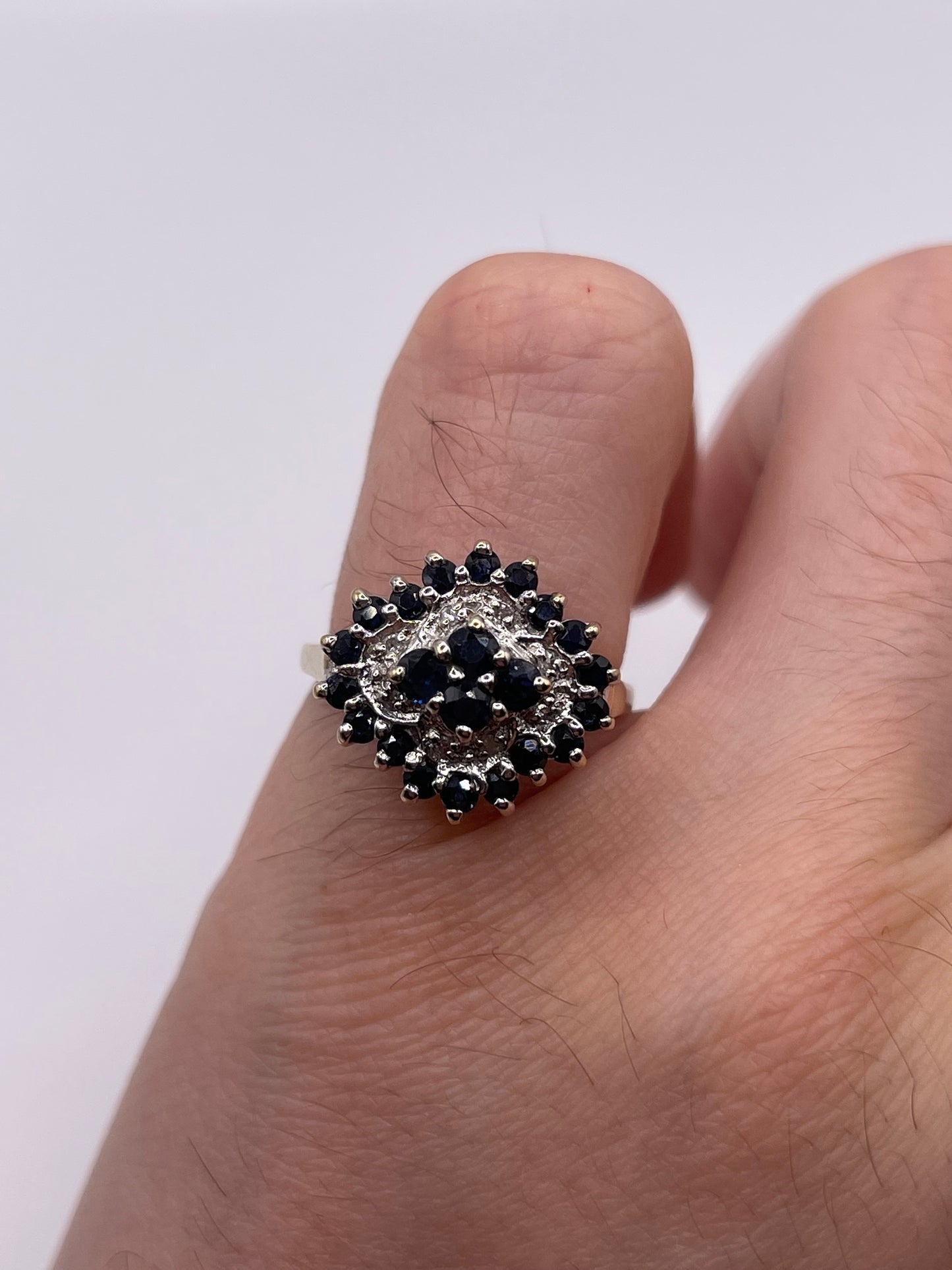 9ct gold sapphire and diamond ring
