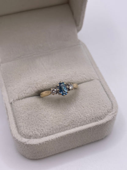 9ct gold aquamarine and diamond ring