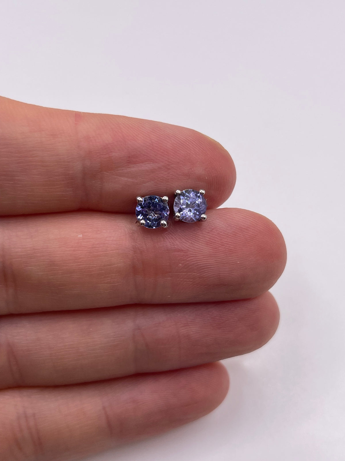 9ct white gold tanzanite earrings