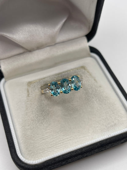 9ct gold blue and white zircon ring