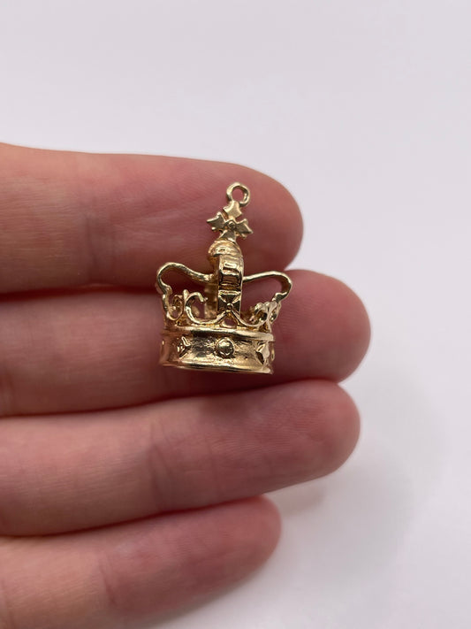 9ct gold crown charm