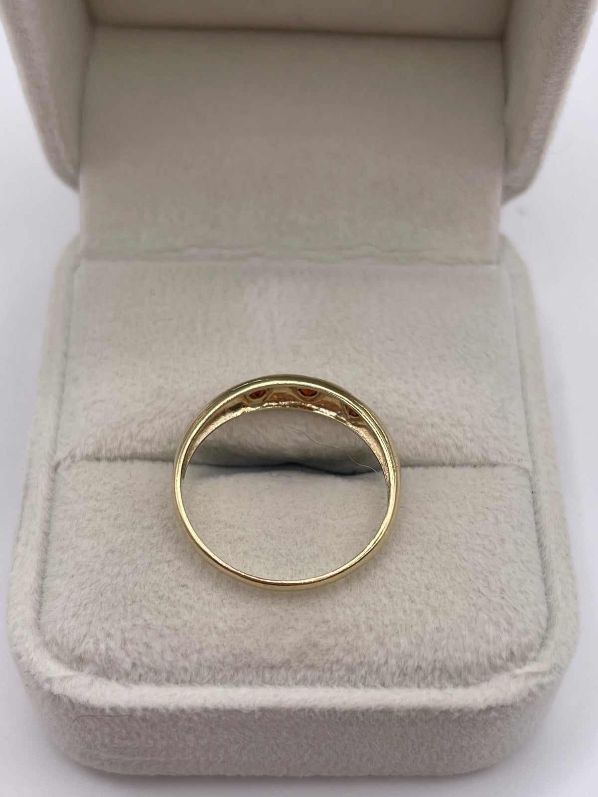 9ct gold garnet gypsy ring