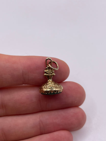 9ct gold gemstone fob pendant