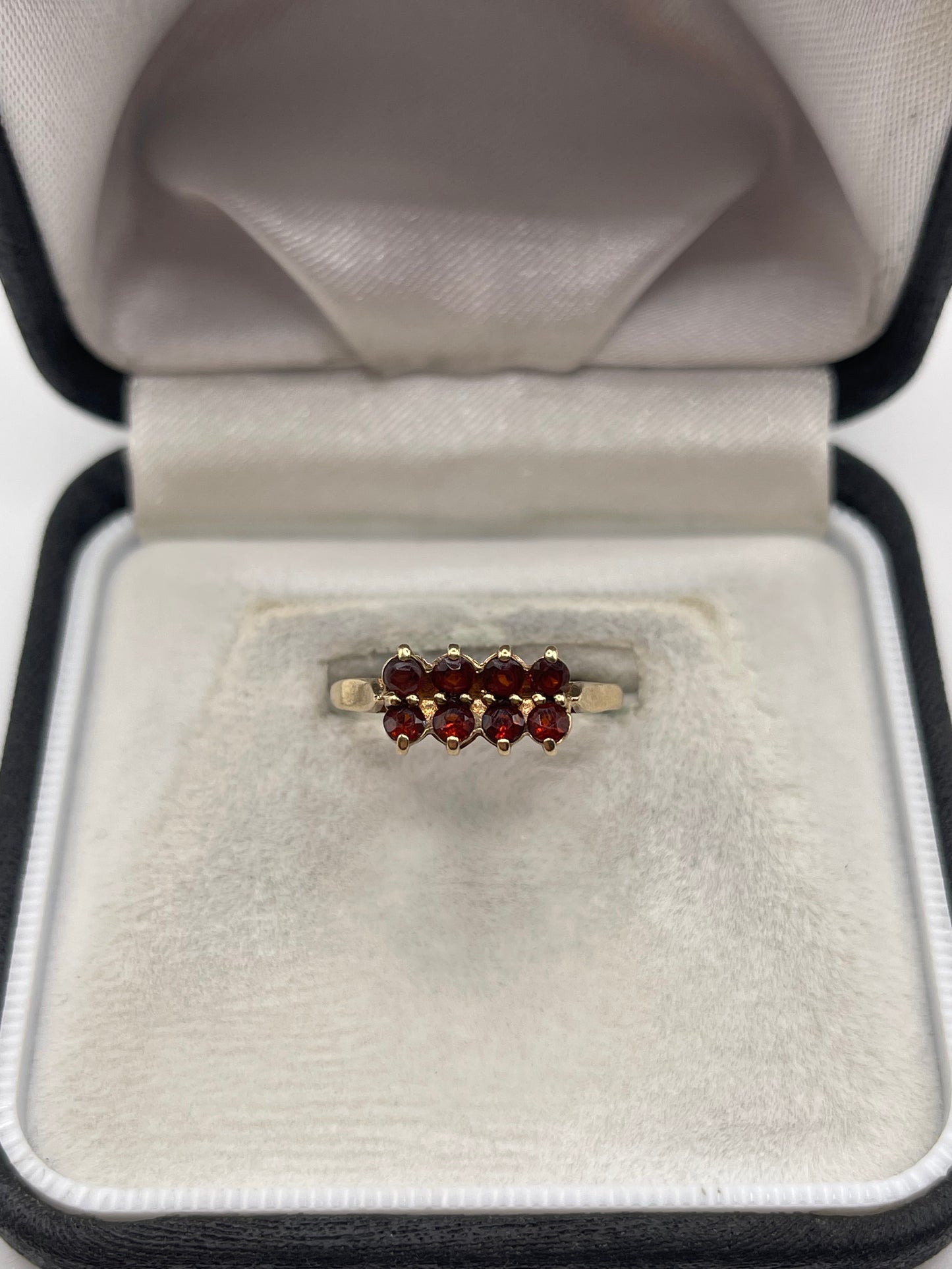 9ct gold garnet cluster ring