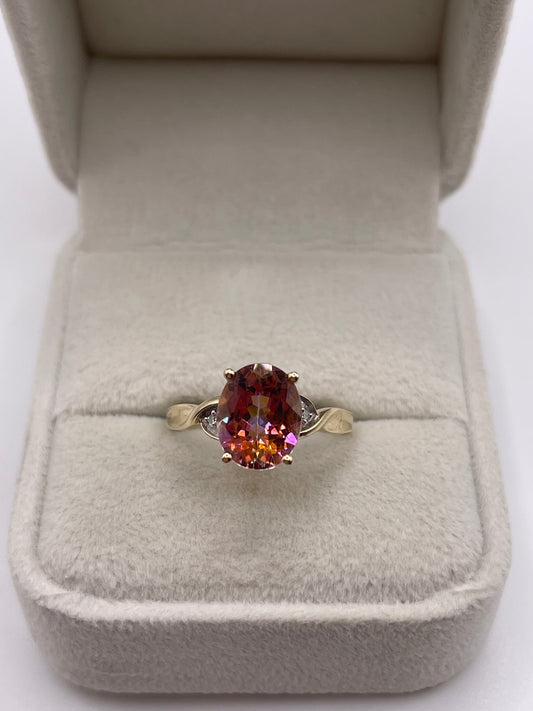 9ct gold topaz and diamond ring
