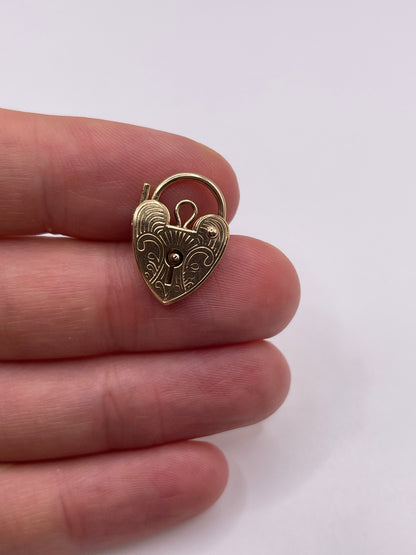9ct gold engraved padlock 10