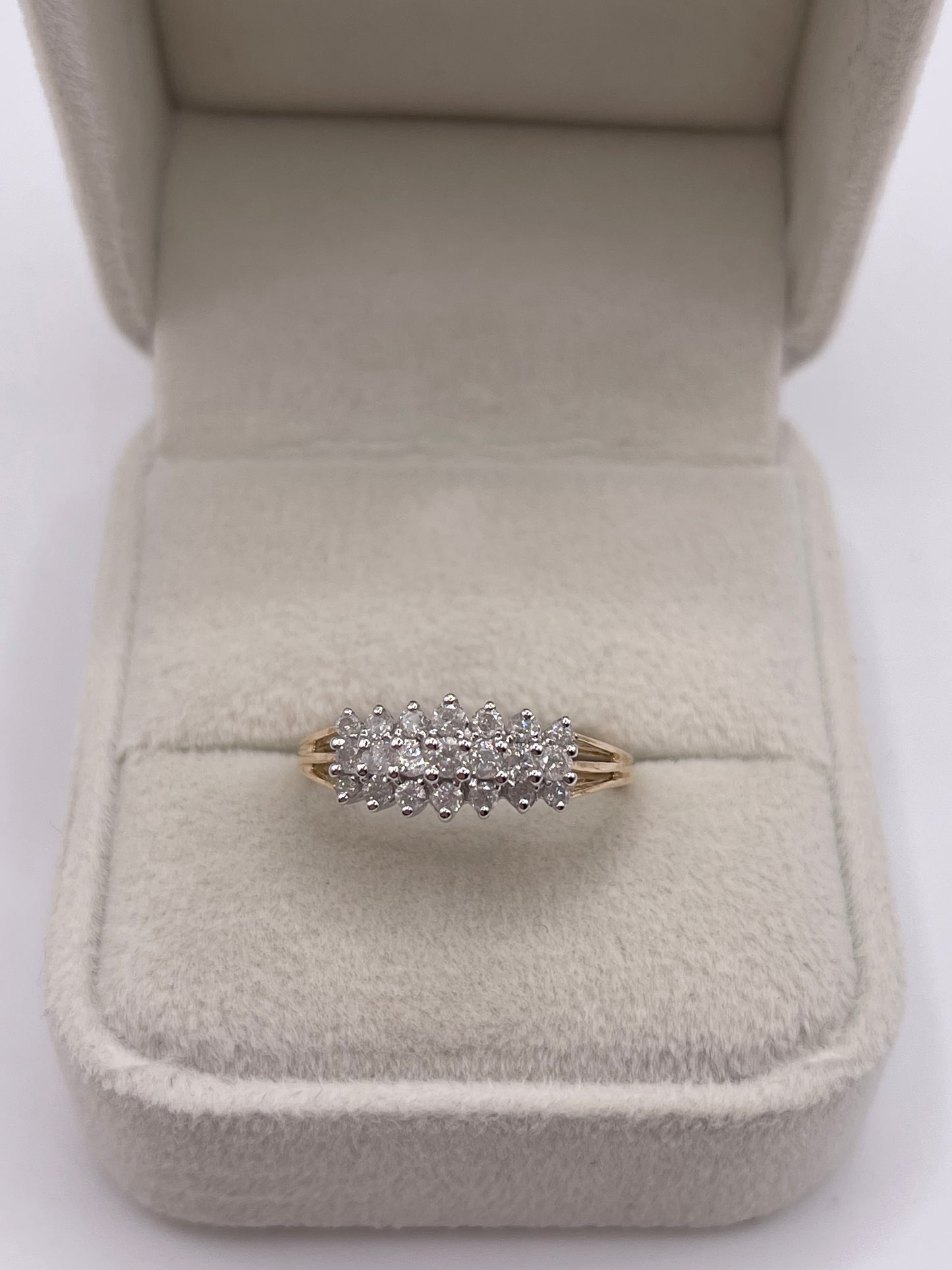 9ct gold diamond cluster ring