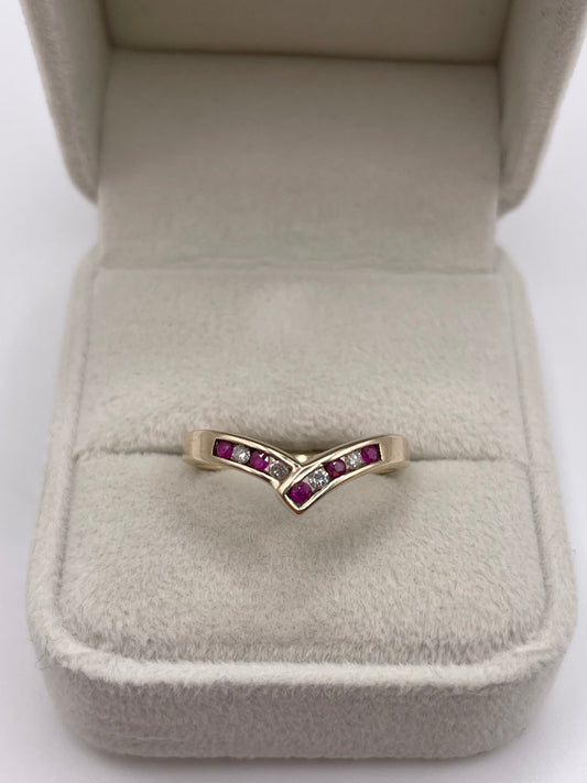 9ct gold ruby and diamond wishbone ring