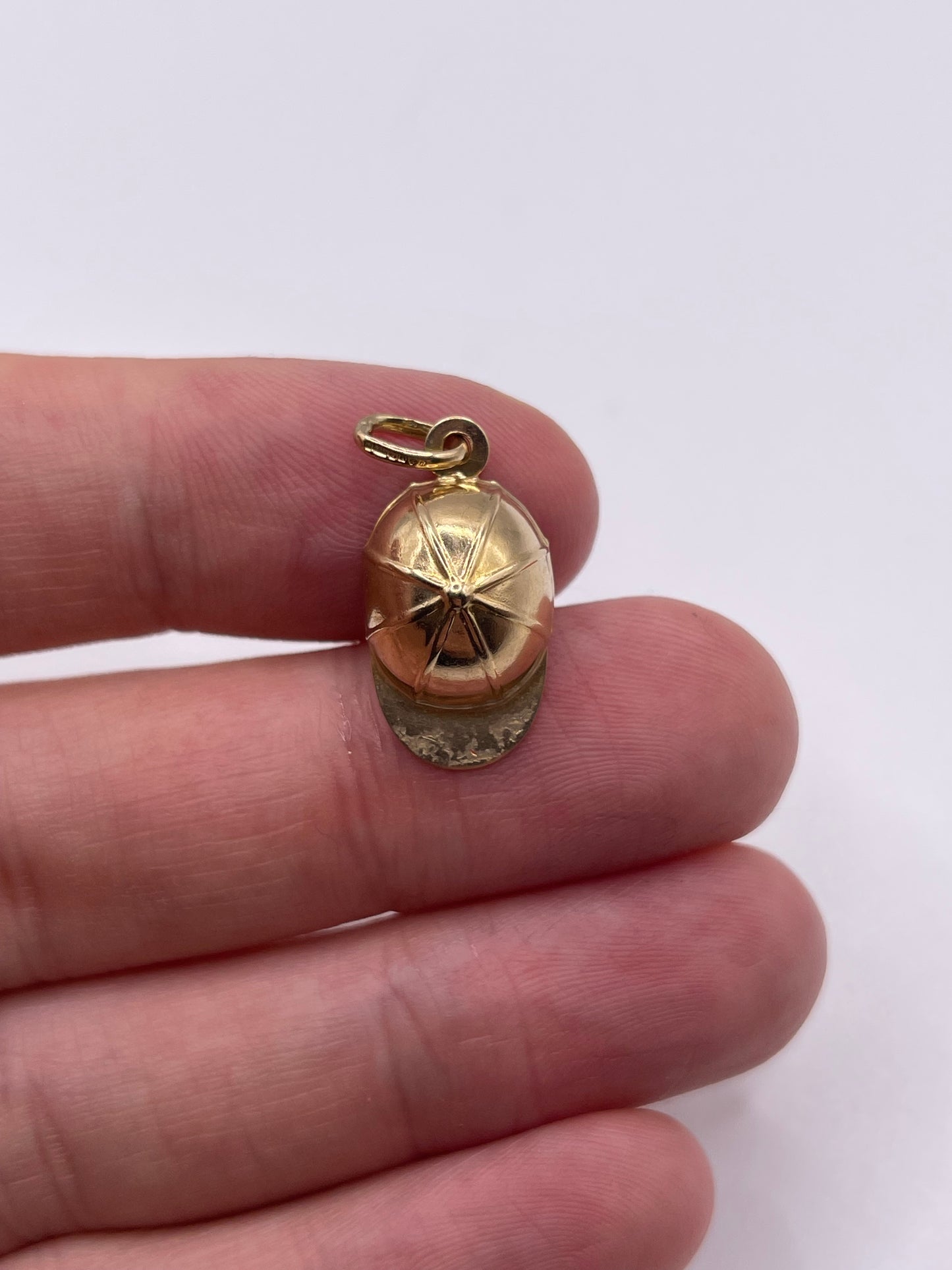 9ct gold jockey hat charm