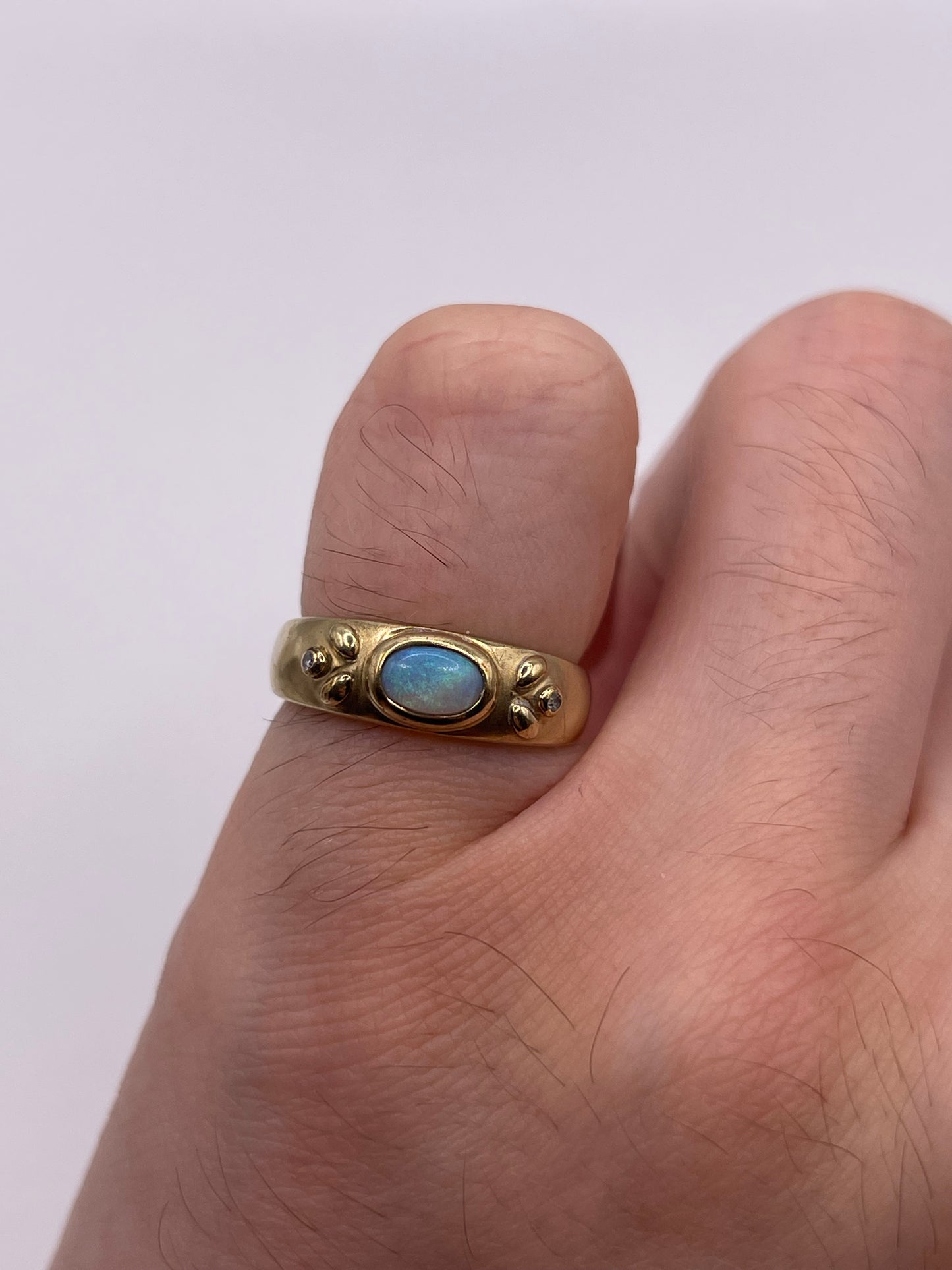 9ct gold opal and diamond ring
