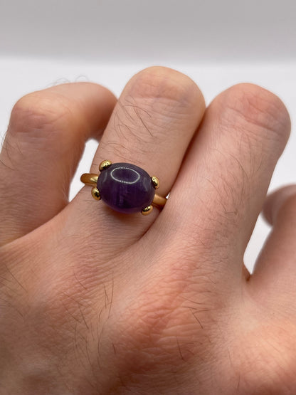 Silver cabochon amethyst ring