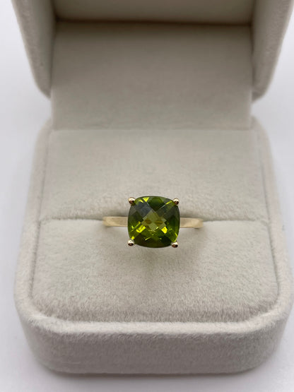 9ct gold quartz ring