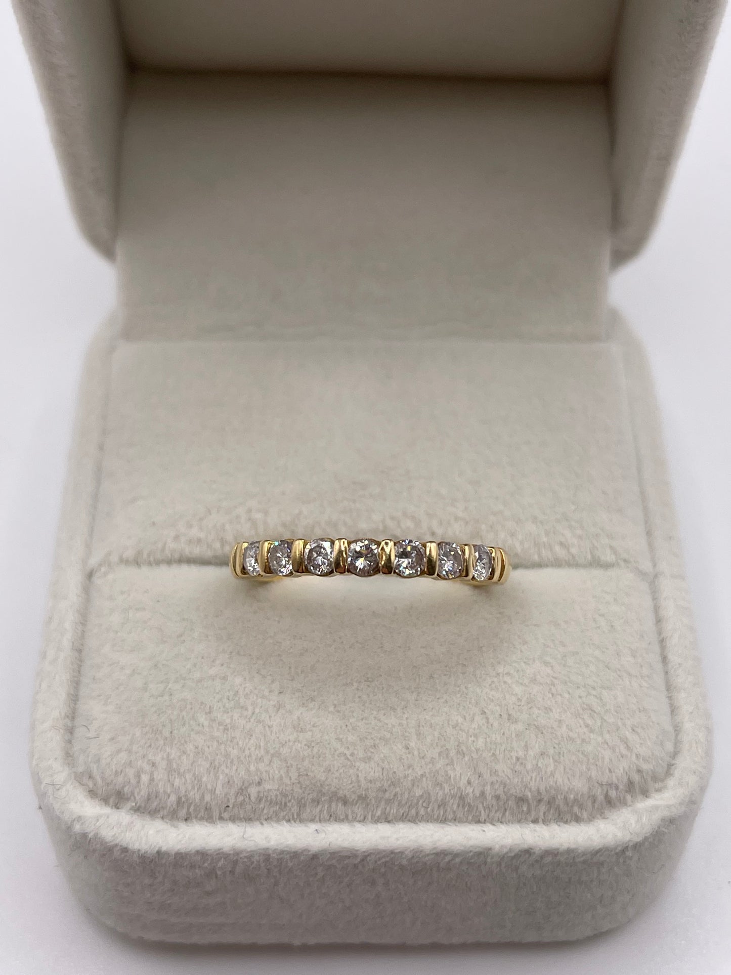 18ct gold diamond ring