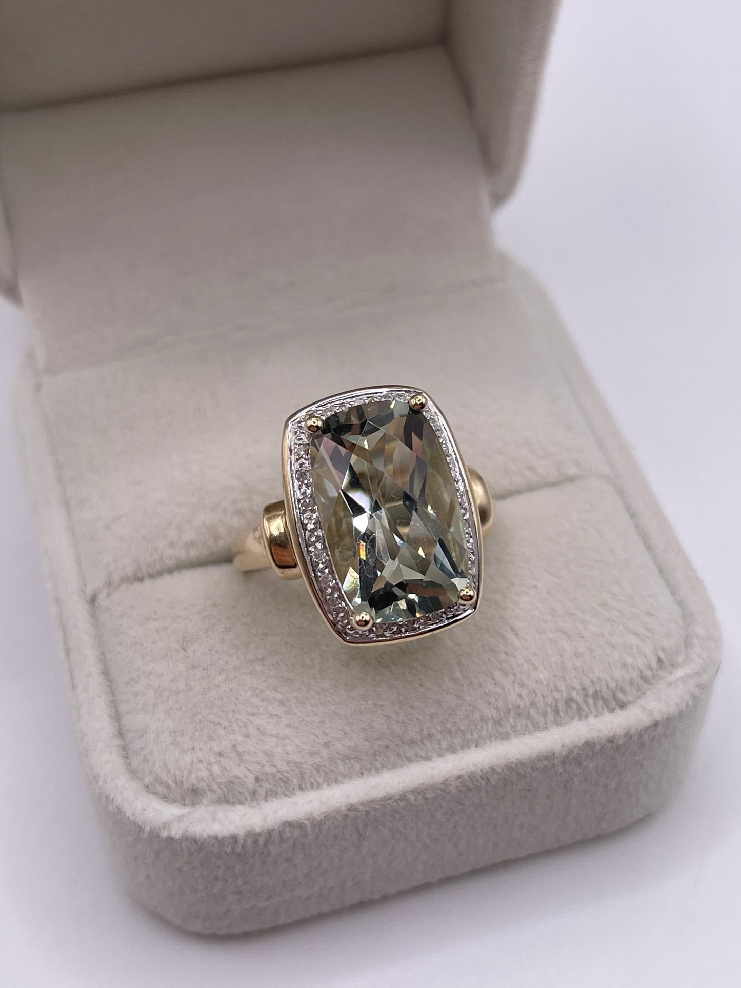 9ct gold green amethyst and diamond ring