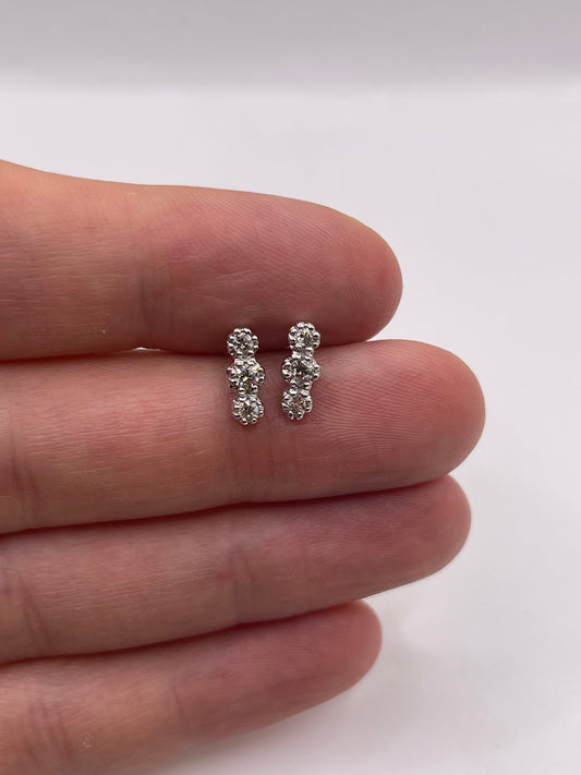 18ct gold diamond earrings