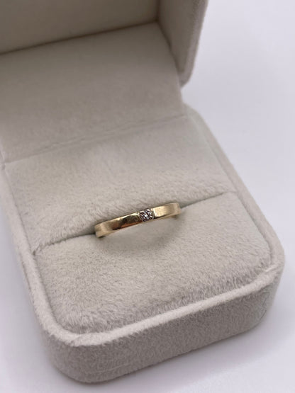 9ct gold diamond ring