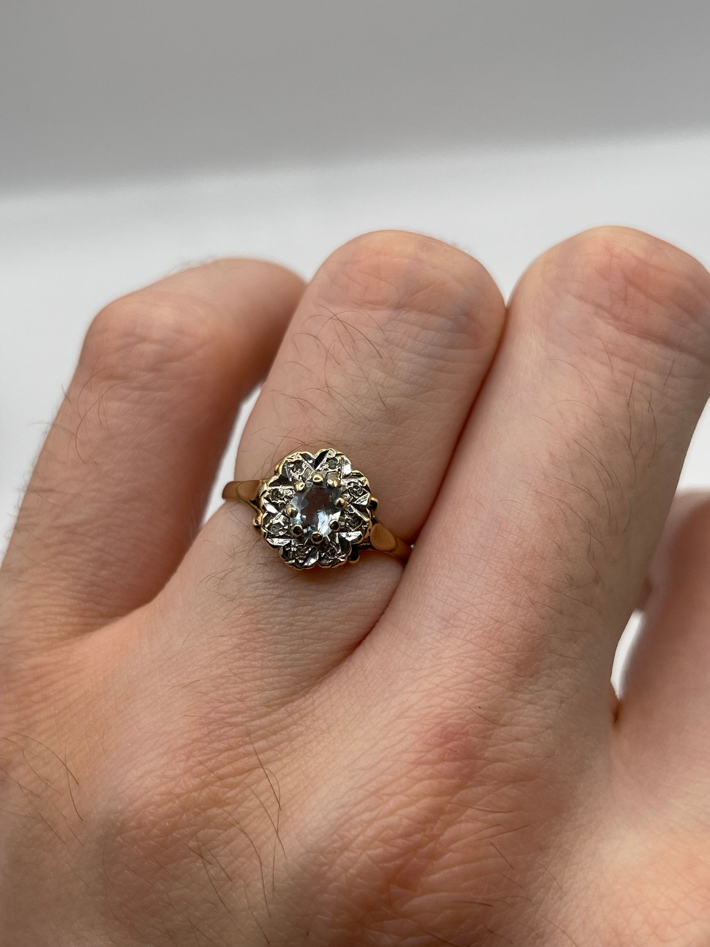 9ct gold topaz and diamond ring