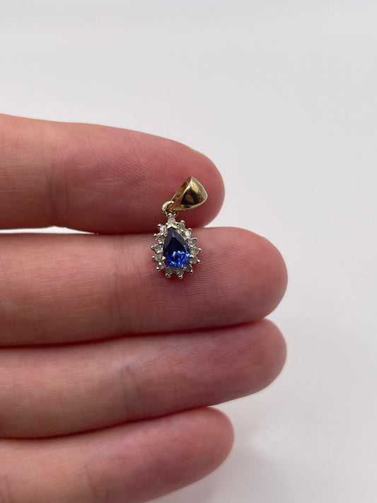 9ct gold iolite and diamond pendant
