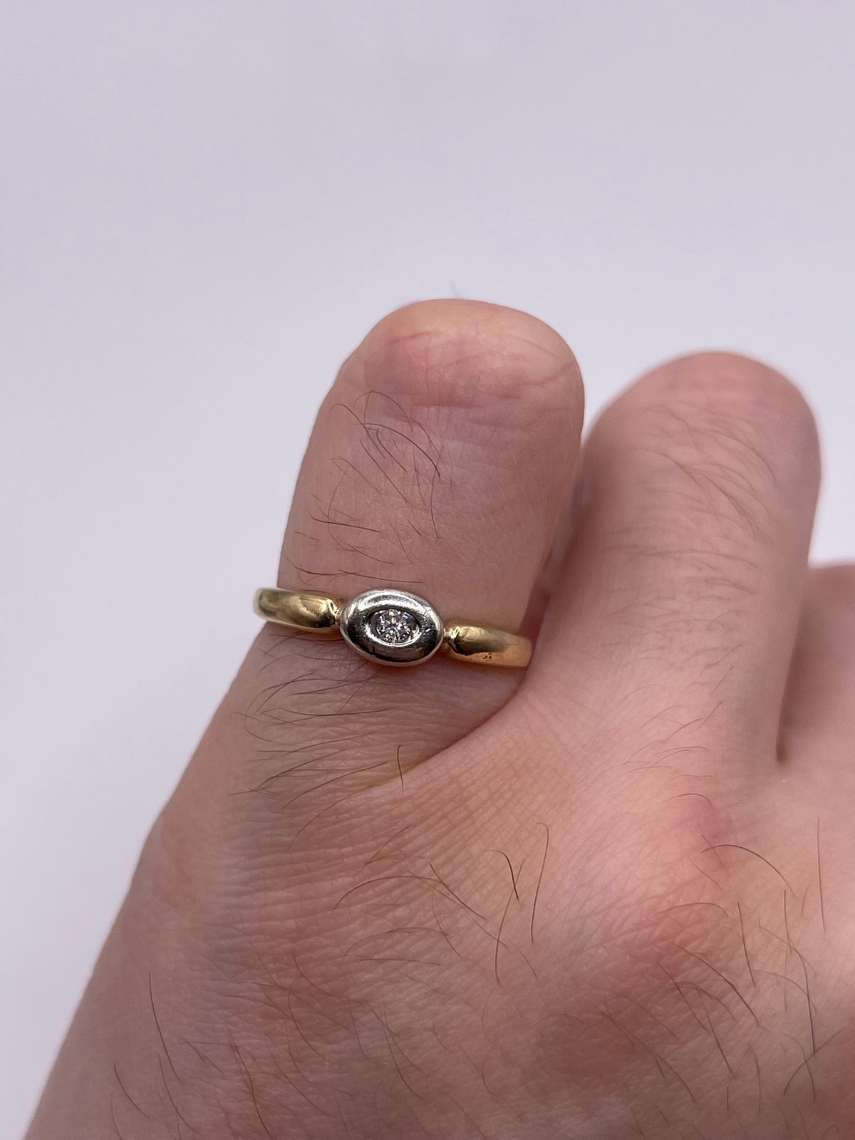 9ct gold diamond ring