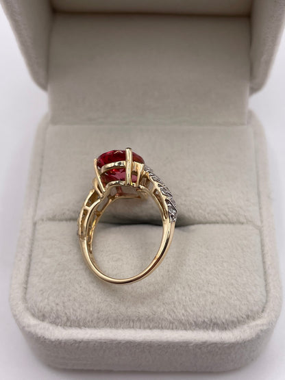 9ct gold quartz and zircon ring